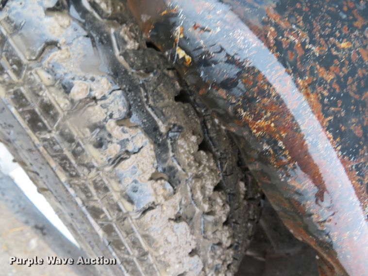 image for item DH0656 2003 M&M dump trailer