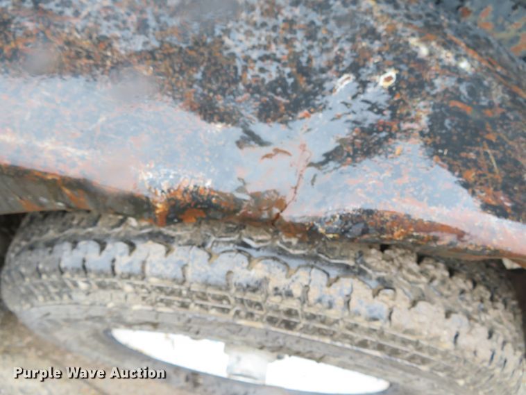 image for item DH0656 2003 M&M dump trailer