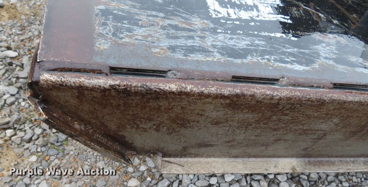 image for item DH0673 Skid steer brush mower