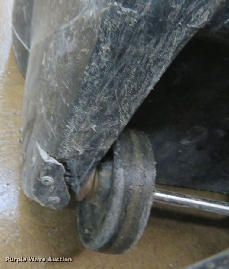 image for item DH0676 Force 1 insulation blower