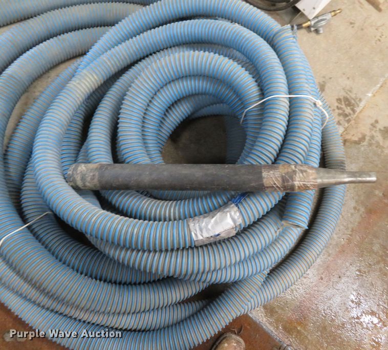 image for item DH0676 Force 1 insulation blower