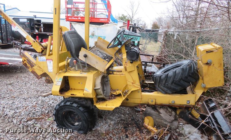 image for item DH0679 2006 Vermeer RT350  trencher
