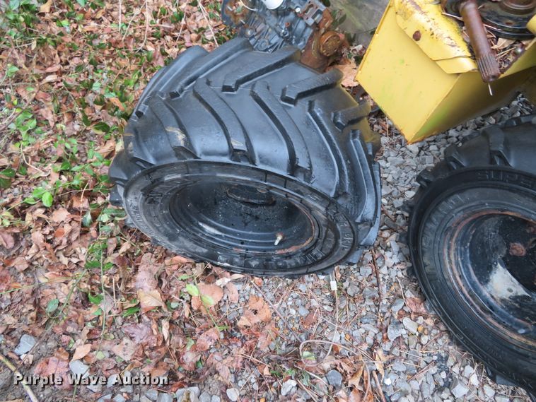 image for item DH0679 2006 Vermeer RT350  trencher