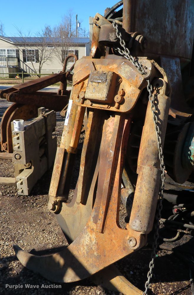 image for item DH0686 Young  log grapple