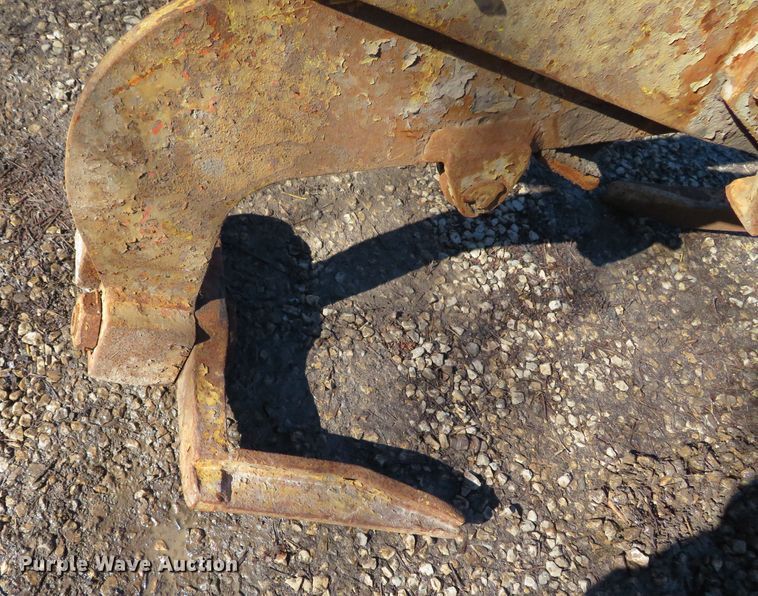 image for item DH0690 Crane tongs