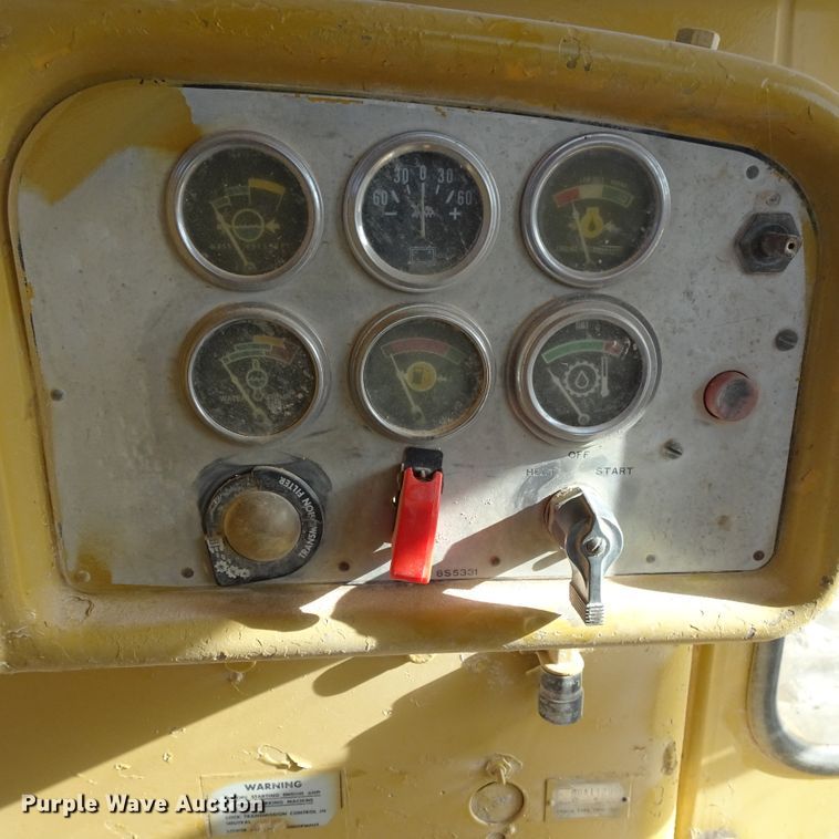 image for item DI0794 1972 Caterpillar D9G  dozer