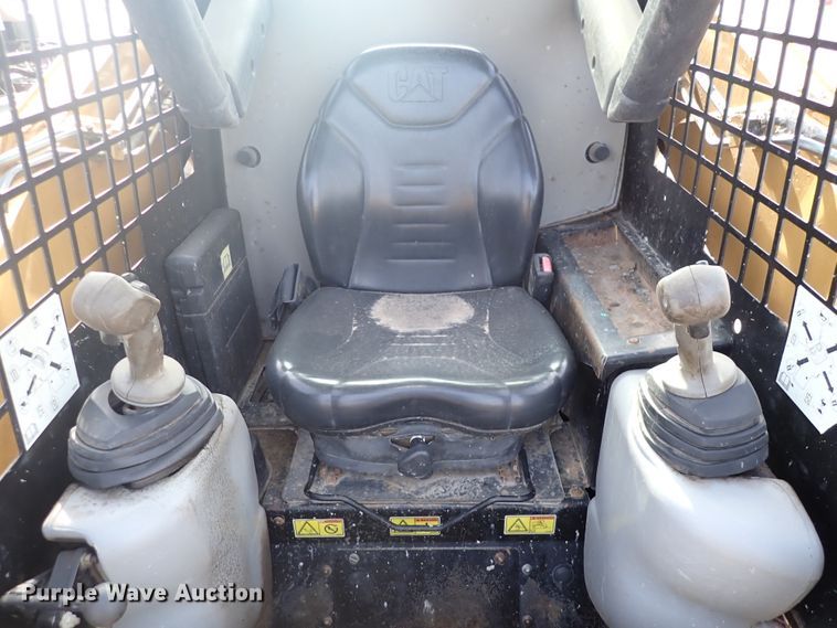 image for item DI8999 2007 Caterpillar 257B  Series 2 tracked skid steer loader