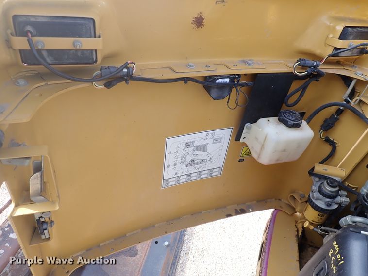 image for item DI8999 2007 Caterpillar 257B  Series 2 tracked skid steer loader