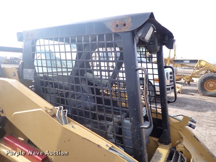 image for item DI8999 2007 Caterpillar 257B  Series 2 tracked skid steer loader