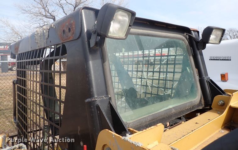 image for item DI8999 2007 Caterpillar 257B  Series 2 tracked skid steer loader