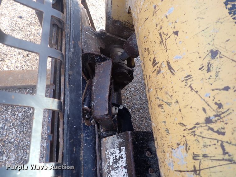 image for item DI8999 2007 Caterpillar 257B  Series 2 tracked skid steer loader