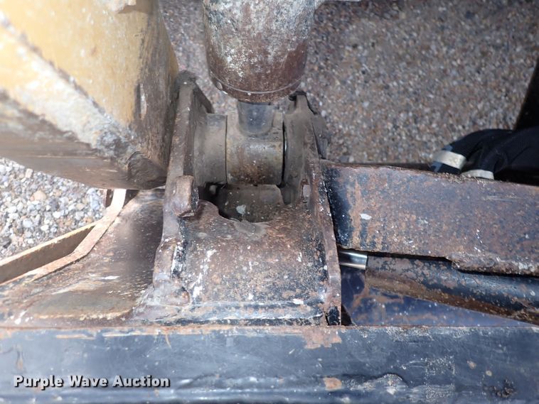 image for item DI8999 2007 Caterpillar 257B  Series 2 tracked skid steer loader