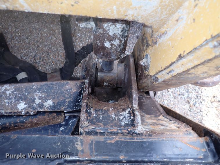 image for item DI8999 2007 Caterpillar 257B  Series 2 tracked skid steer loader