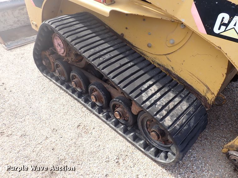 image for item DI8999 2007 Caterpillar 257B  Series 2 tracked skid steer loader