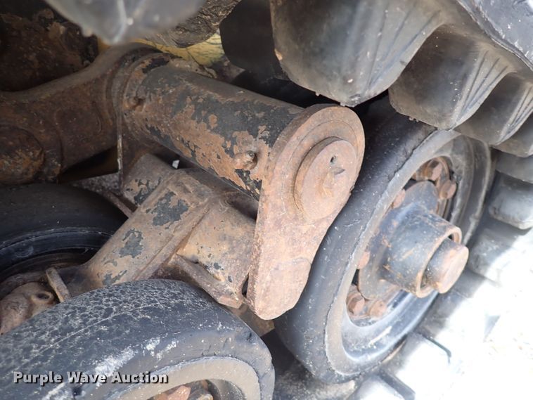 image for item DI8999 2007 Caterpillar 257B  Series 2 tracked skid steer loader