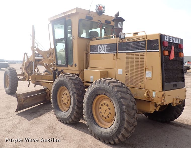 image for item DJ0000 2001 Caterpillar 140H  motor grader
