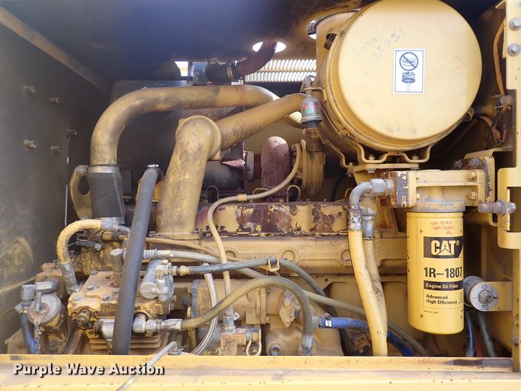 image for item DJ0000 2001 Caterpillar 140H  motor grader