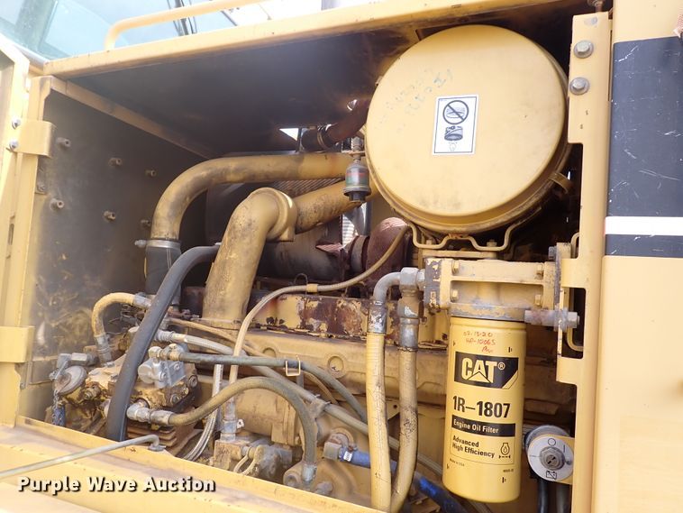 image for item DJ0000 2001 Caterpillar 140H  motor grader