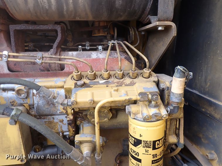 image for item DJ0000 2001 Caterpillar 140H  motor grader