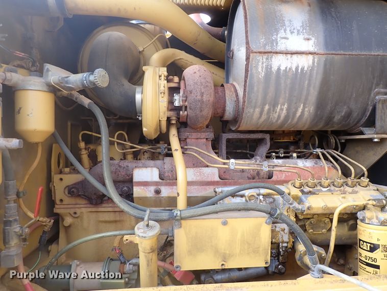 image for item DJ0000 2001 Caterpillar 140H  motor grader