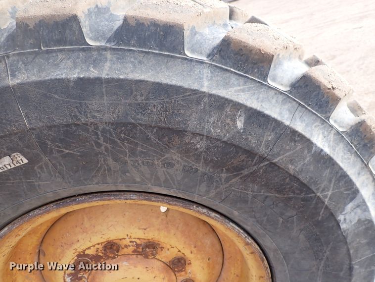 image for item DJ0000 2001 Caterpillar 140H  motor grader