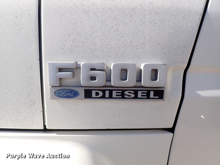 image for item DJ0012 1993 Ford F600  dump truck