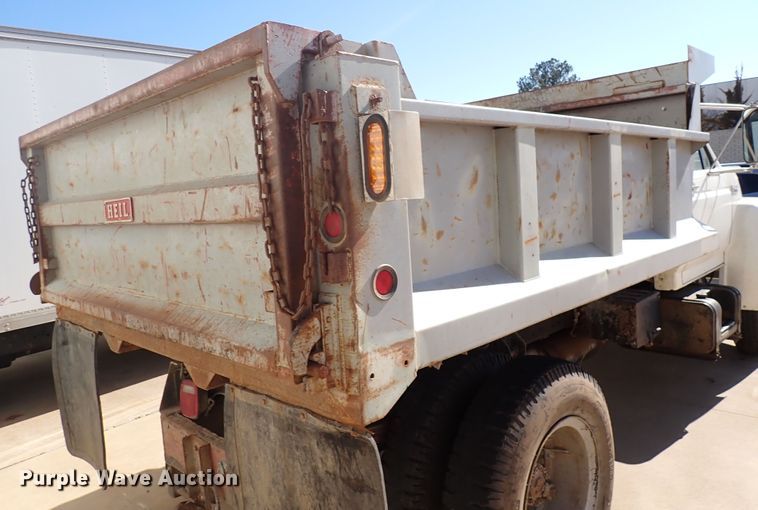 image for item DJ0012 1993 Ford F600  dump truck