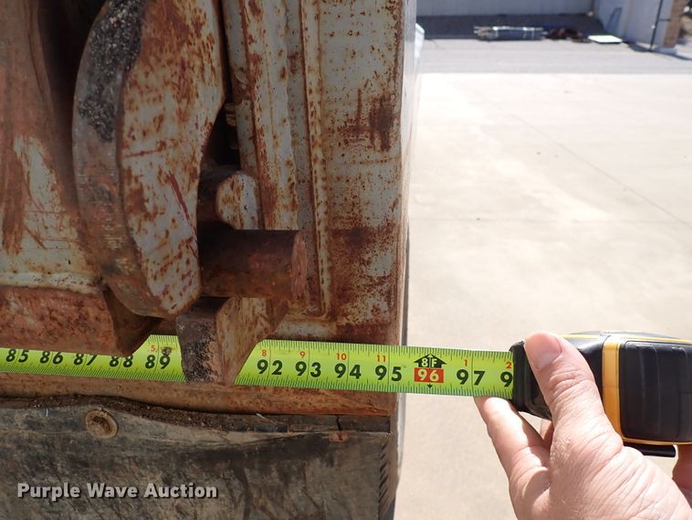 image for item DJ0012 1993 Ford F600  dump truck