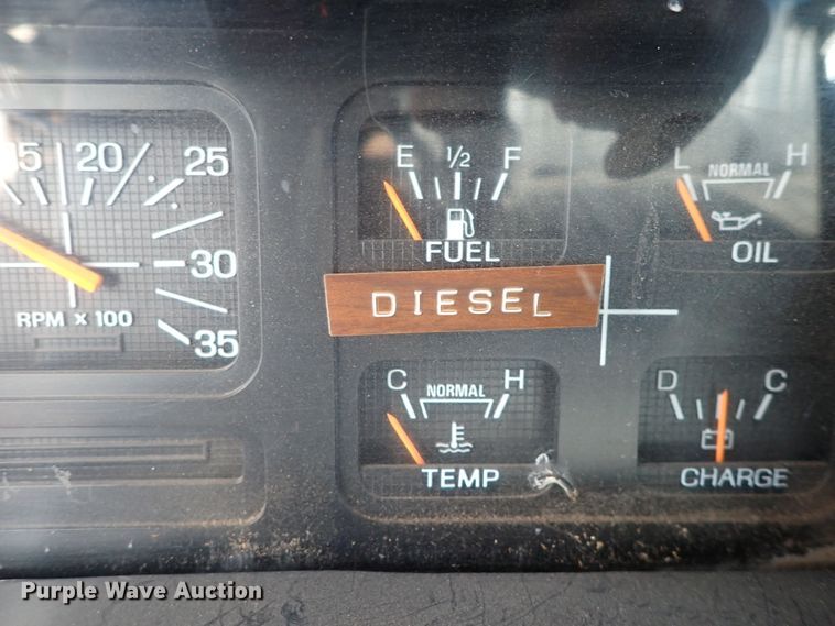 image for item DJ0012 1993 Ford F600  dump truck