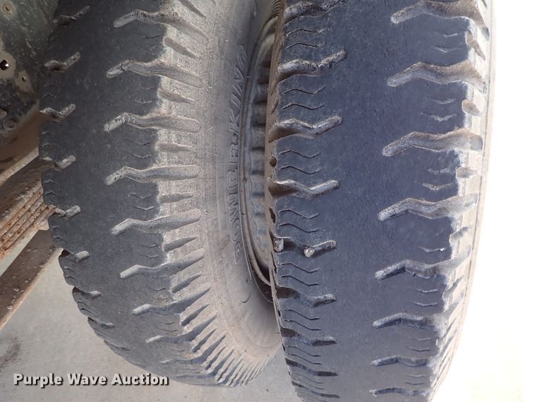 image for item DJ0012 1993 Ford F600  dump truck