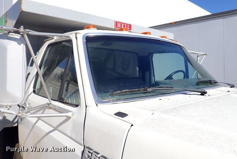 image for item DJ0012 1993 Ford F600  dump truck