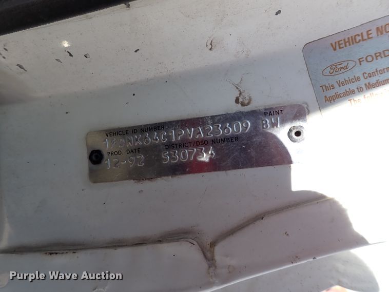 image for item DJ0012 1993 Ford F600  dump truck