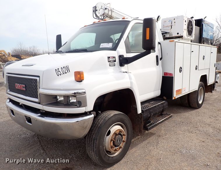 image for item DJ0016 2009 GMC C5500  utility / service truck