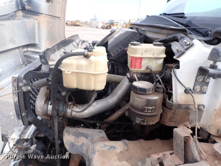 image for item DJ0016 2009 GMC C5500  utility / service truck