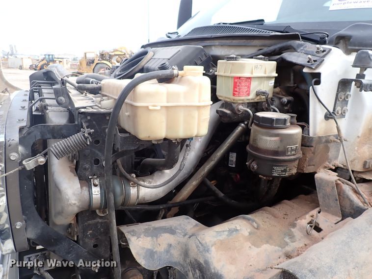 image for item DJ0016 2009 GMC C5500  utility / service truck