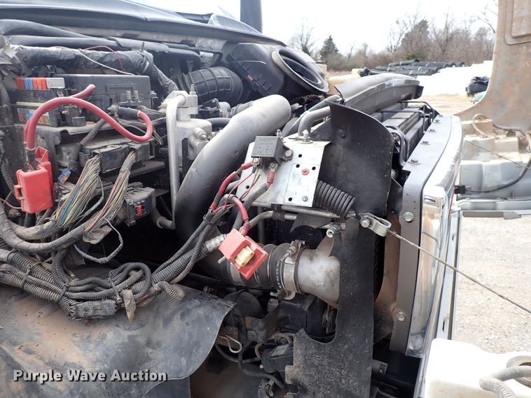 image for item DJ0016 2009 GMC C5500  utility / service truck