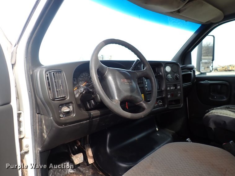 image for item DJ0016 2009 GMC C5500  utility / service truck