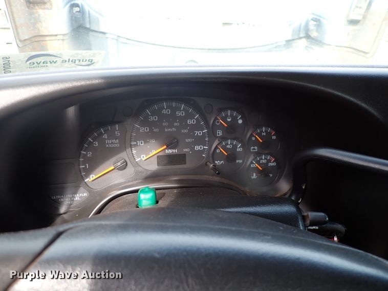 image for item DJ0016 2009 GMC C5500  utility / service truck