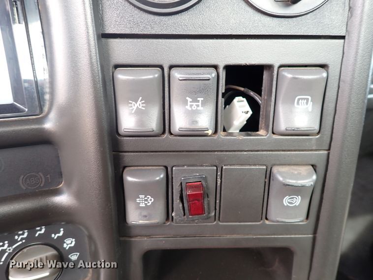 image for item DJ0016 2009 GMC C5500  utility / service truck