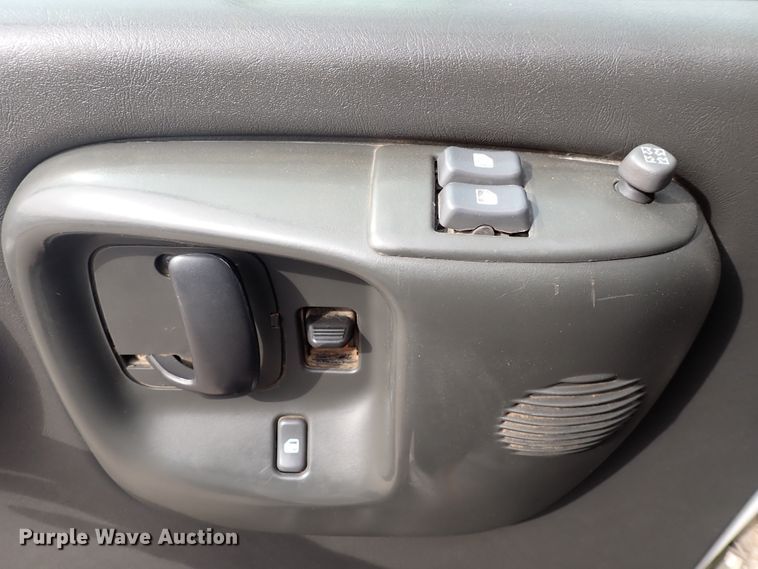 image for item DJ0016 2009 GMC C5500  utility / service truck