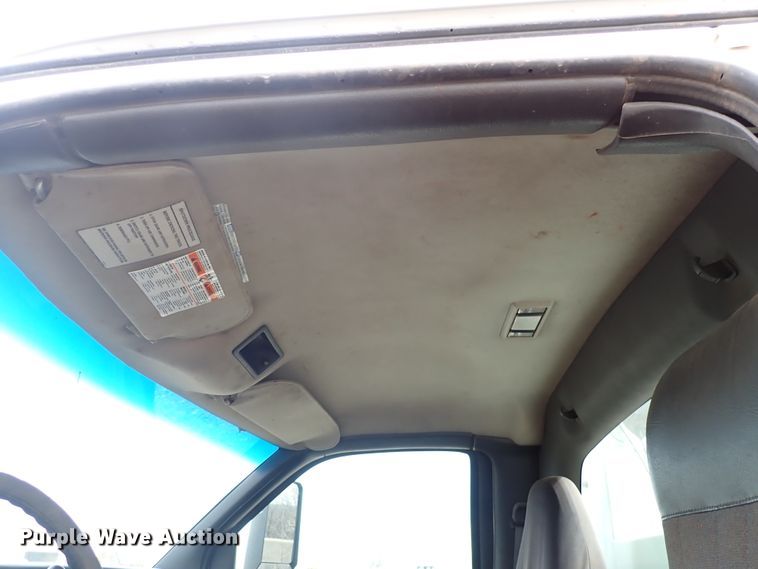 image for item DJ0016 2009 GMC C5500  utility / service truck