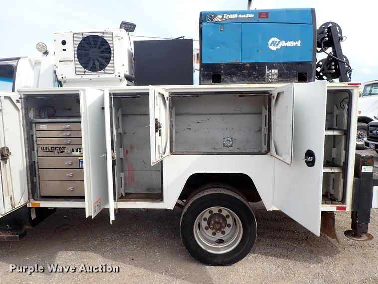 image for item DJ0016 2009 GMC C5500  utility / service truck