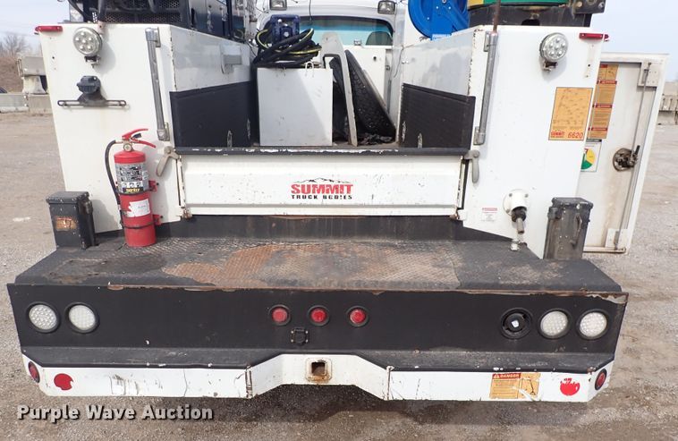 image for item DJ0016 2009 GMC C5500  utility / service truck