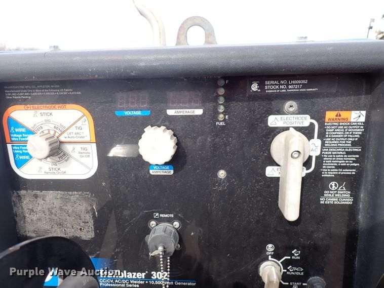 image for item DJ0016 2009 GMC C5500  utility / service truck