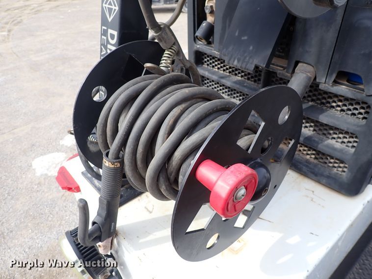 image for item DJ0016 2009 GMC C5500  utility / service truck