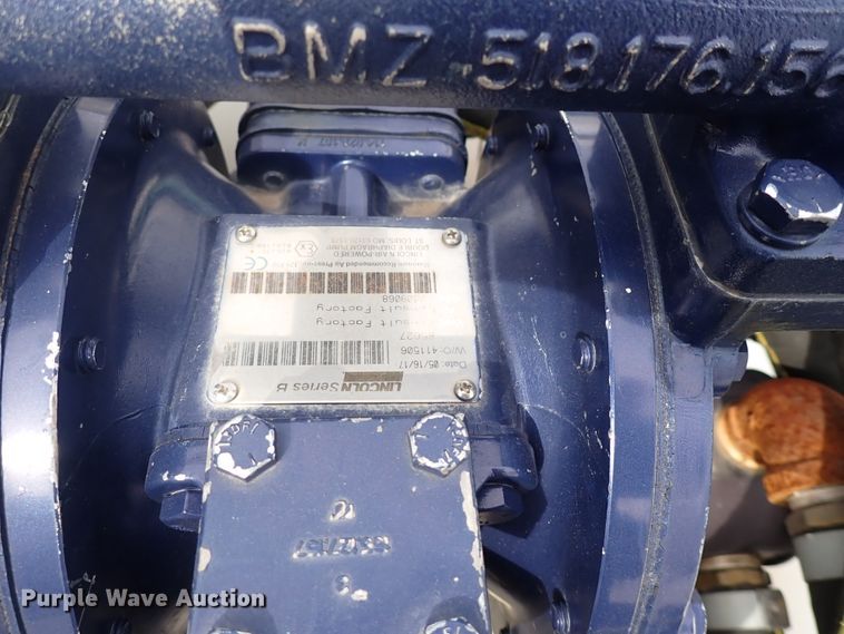 image for item DJ0016 2009 GMC C5500  utility / service truck