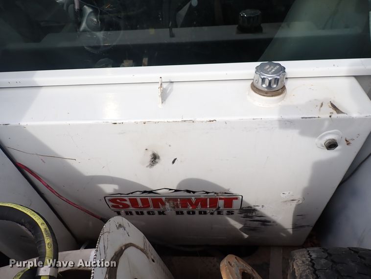 image for item DJ0016 2009 GMC C5500  utility / service truck