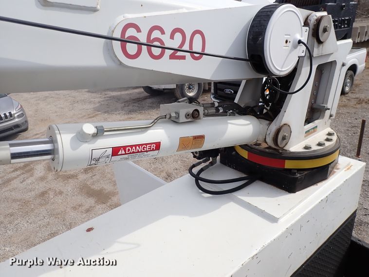 image for item DJ0016 2009 GMC C5500  utility / service truck