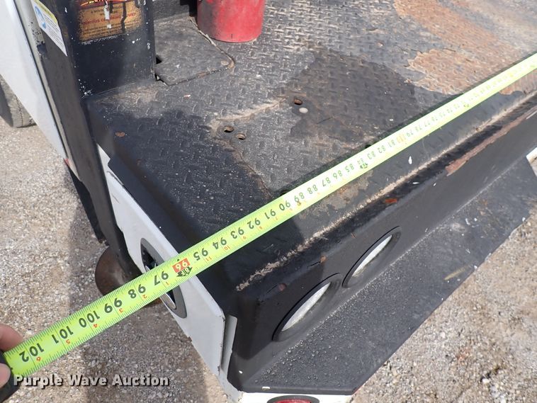 image for item DJ0016 2009 GMC C5500  utility / service truck