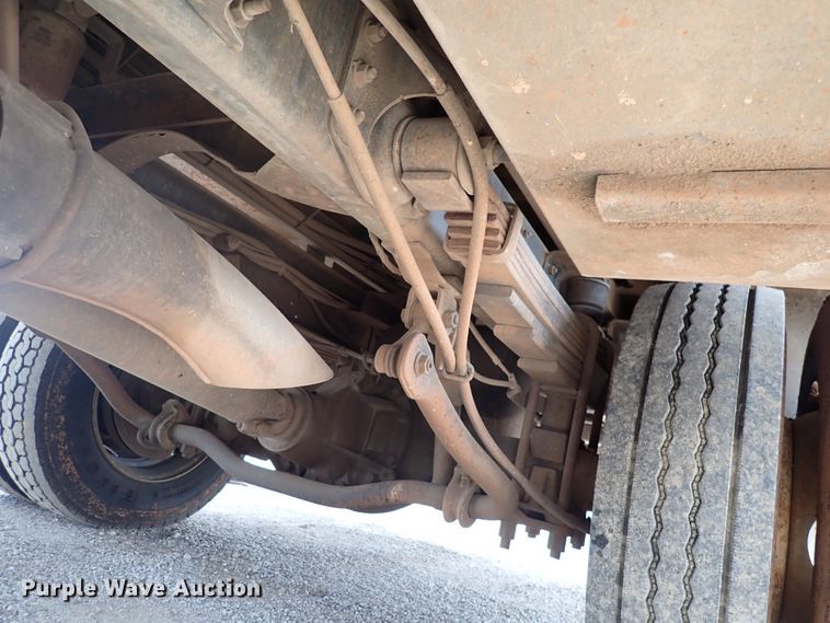 image for item DJ0016 2009 GMC C5500  utility / service truck